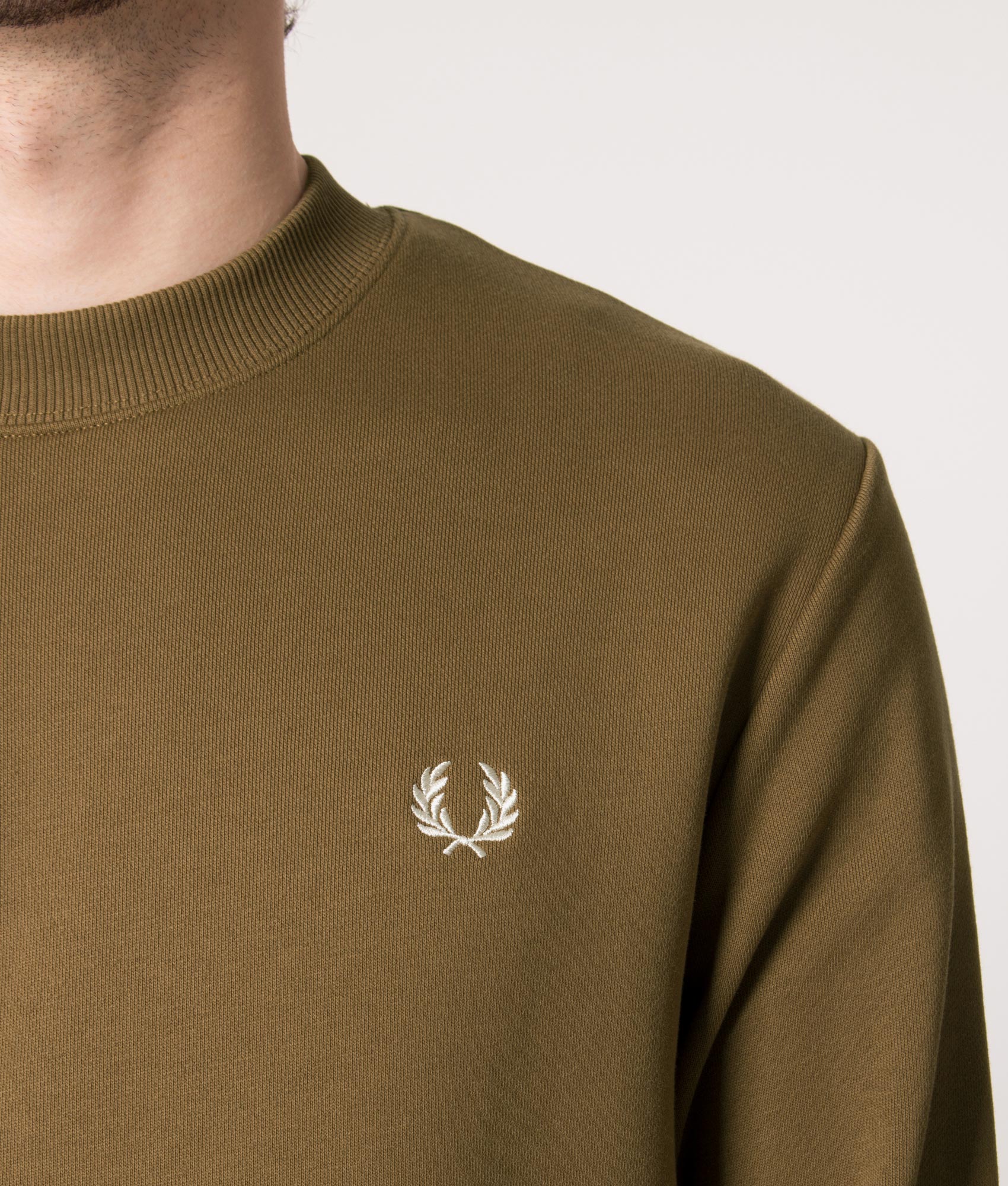 Crew-Neck-Sweatshirt-Shaded-Stone-Fred-Perry-EQVVS