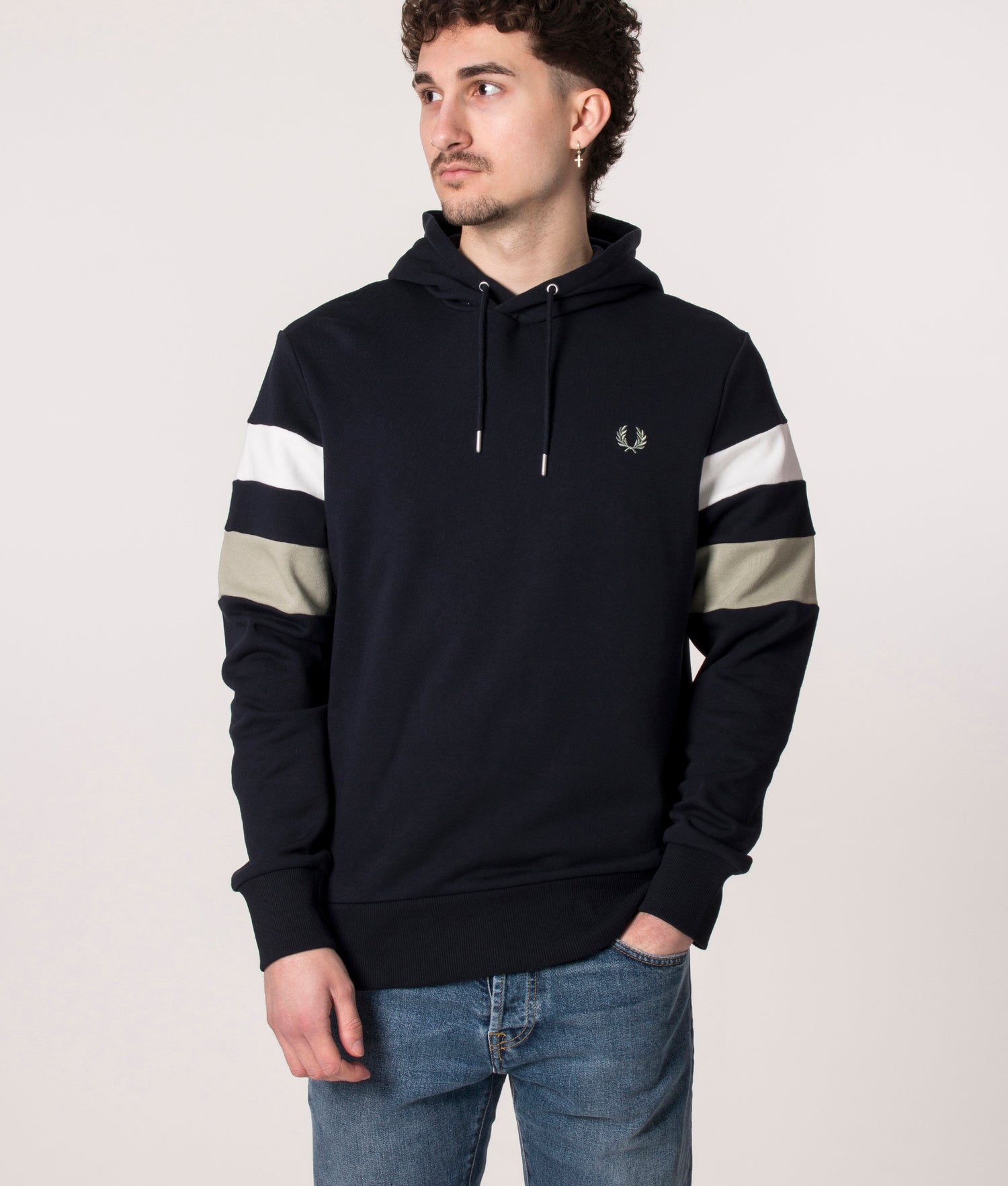 FRED PERRY Tipped Sweatshirtネイビー UK 10 Embroidered Sweatshirt - Ash Blue | Men's Sweatshirts |Sports