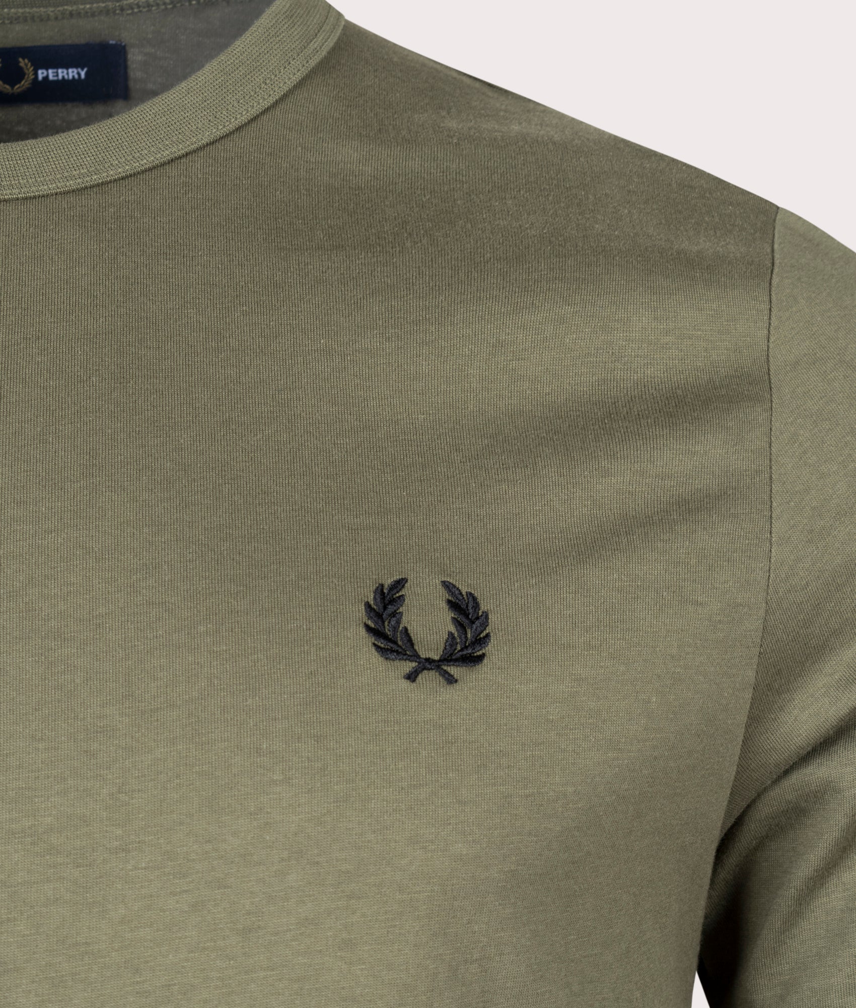Ringer-T-Shirt-Uniform-Green-Fred-Perry-EQVVS