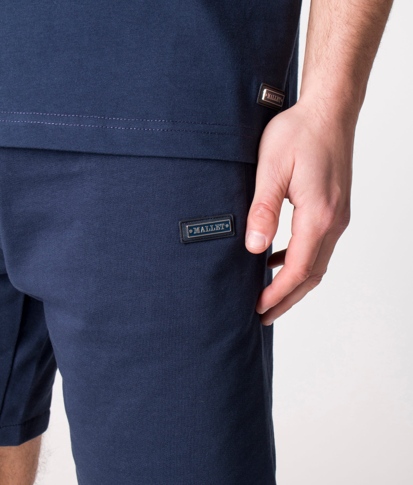 Regular-Fit-Seamless-Plaque-Sweat-Shorts-Navy-Mallet-EQVVS