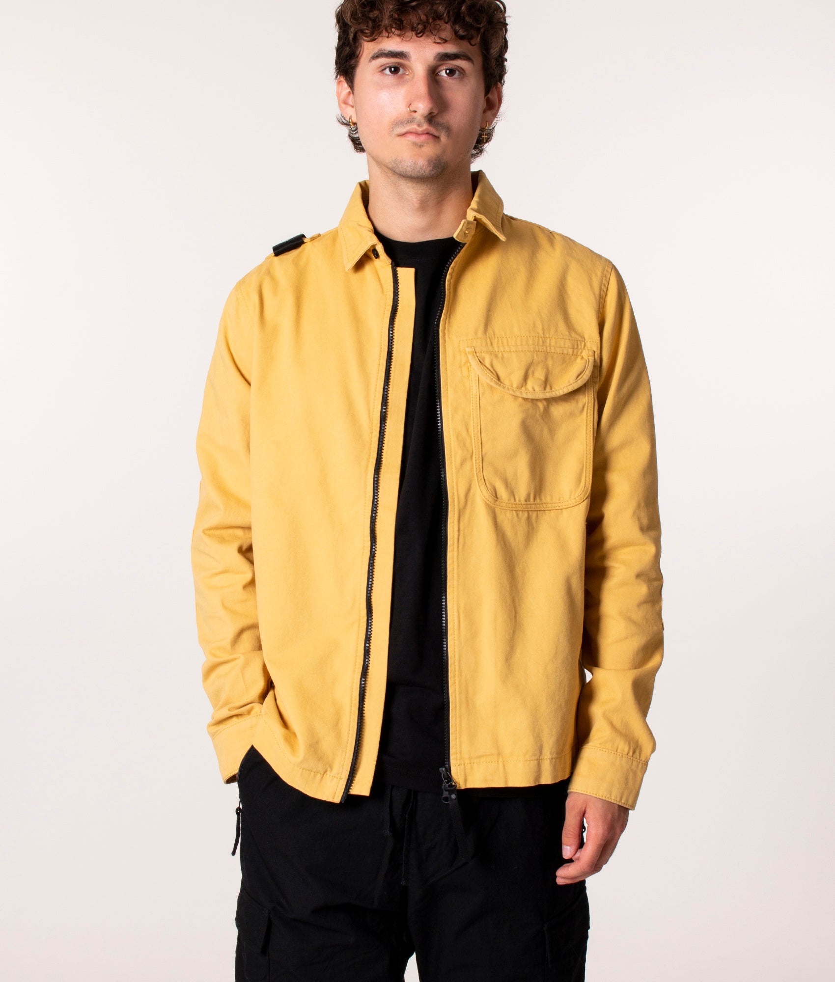 Zip Through Overshirt in M217 Desert Sand, Ma.Strum, EQVVS, Front Model