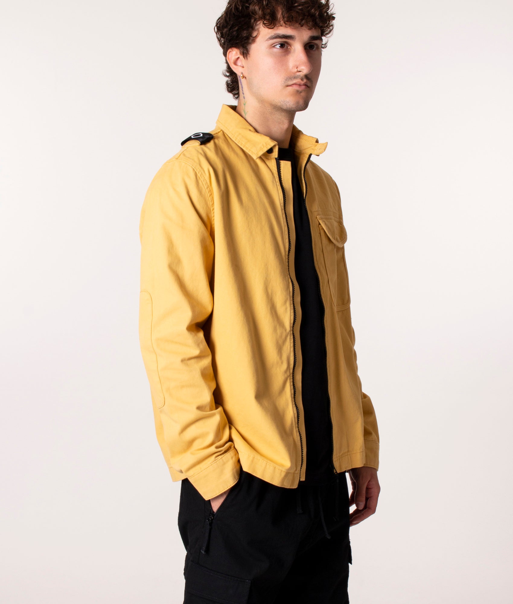Zip Through Overshirt in M217 Desert Sand, Ma.Strum, EQVVS, Model front angle