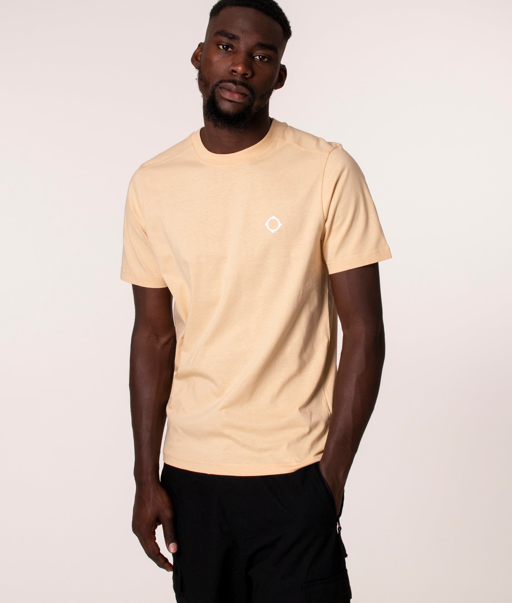 Icon-T-Shirt-Marzipan-Ma.Strum-EQVVS