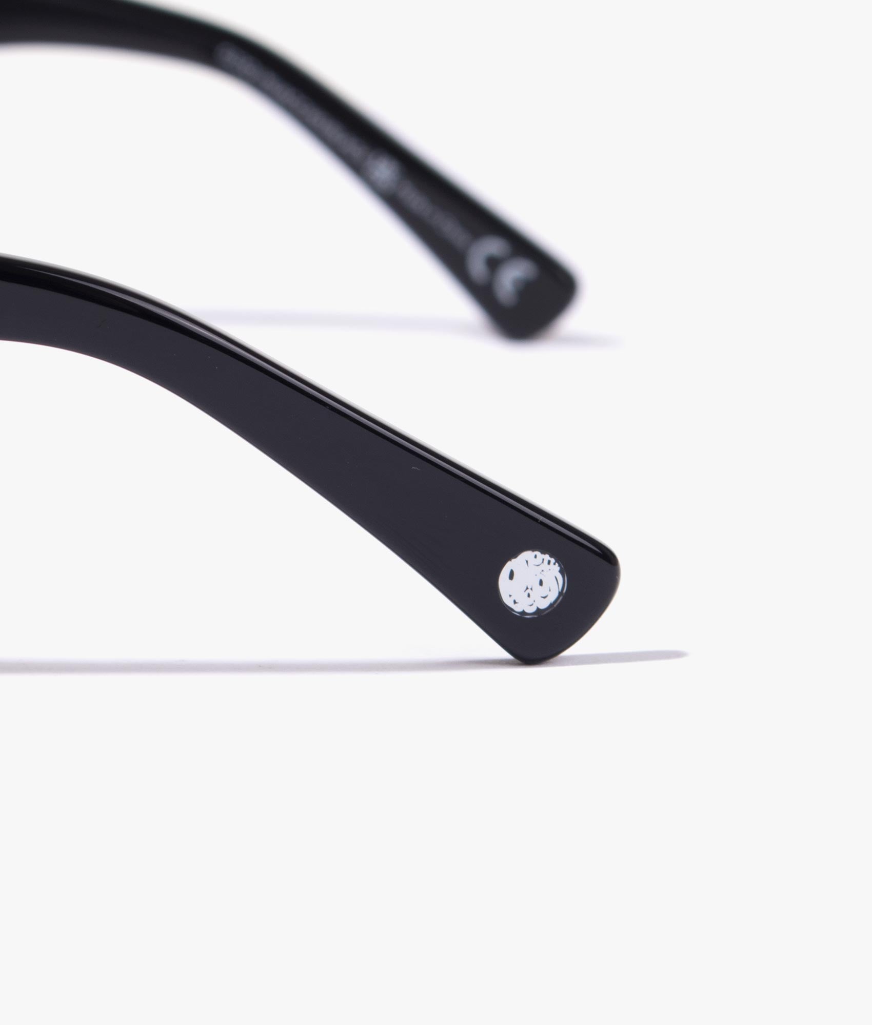 Square-Acetate-Sunglasses-Black-Pretty-Green-EQVVS