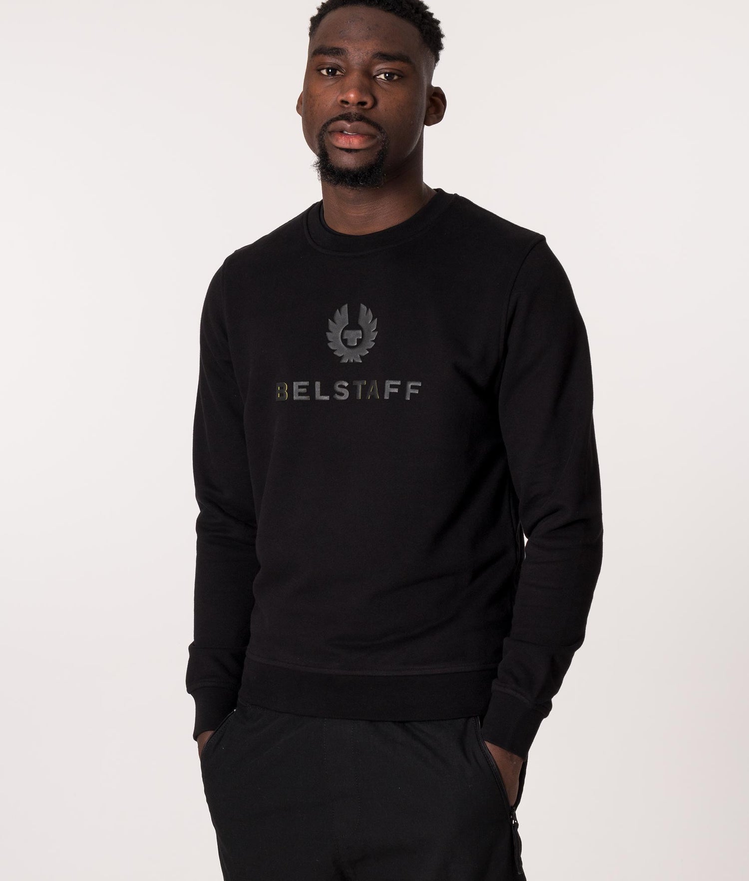 【関税込み】Belstaff ブラック Stamford スウェットシャツ Belstaff | Logo Sweatshirt | Crew Sweaters | Cruise Fashion