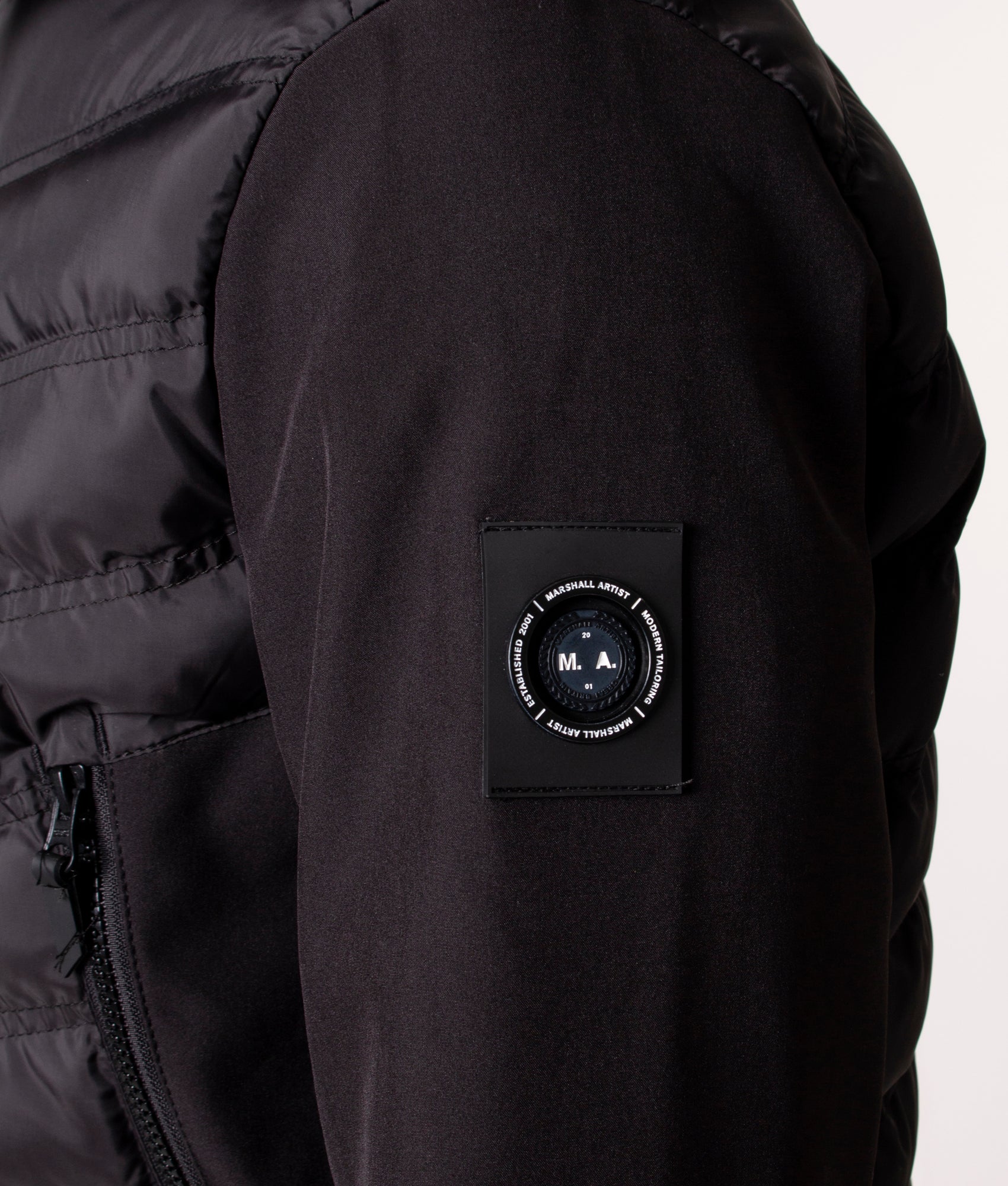 Takeda-Softshell-Hybrid-Jacket-Black-Marshall-Artist-EQVVS