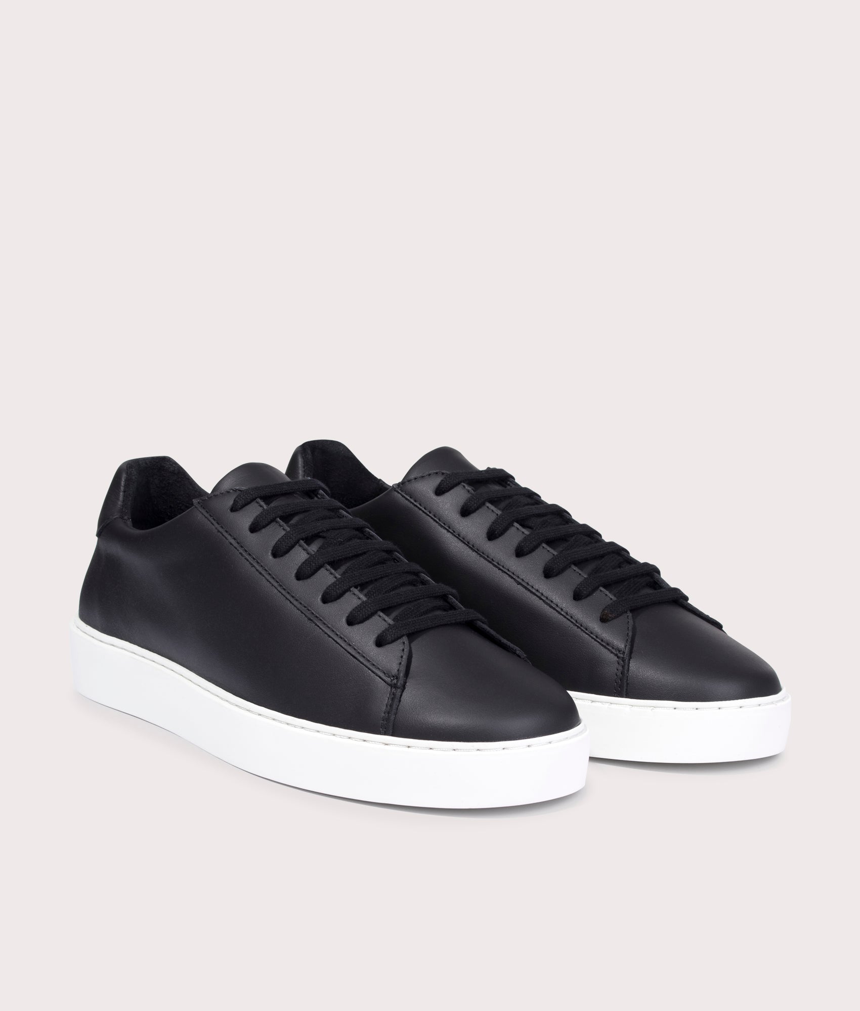 Court-Sneakers-Black-Norse-Projects-EQVVS