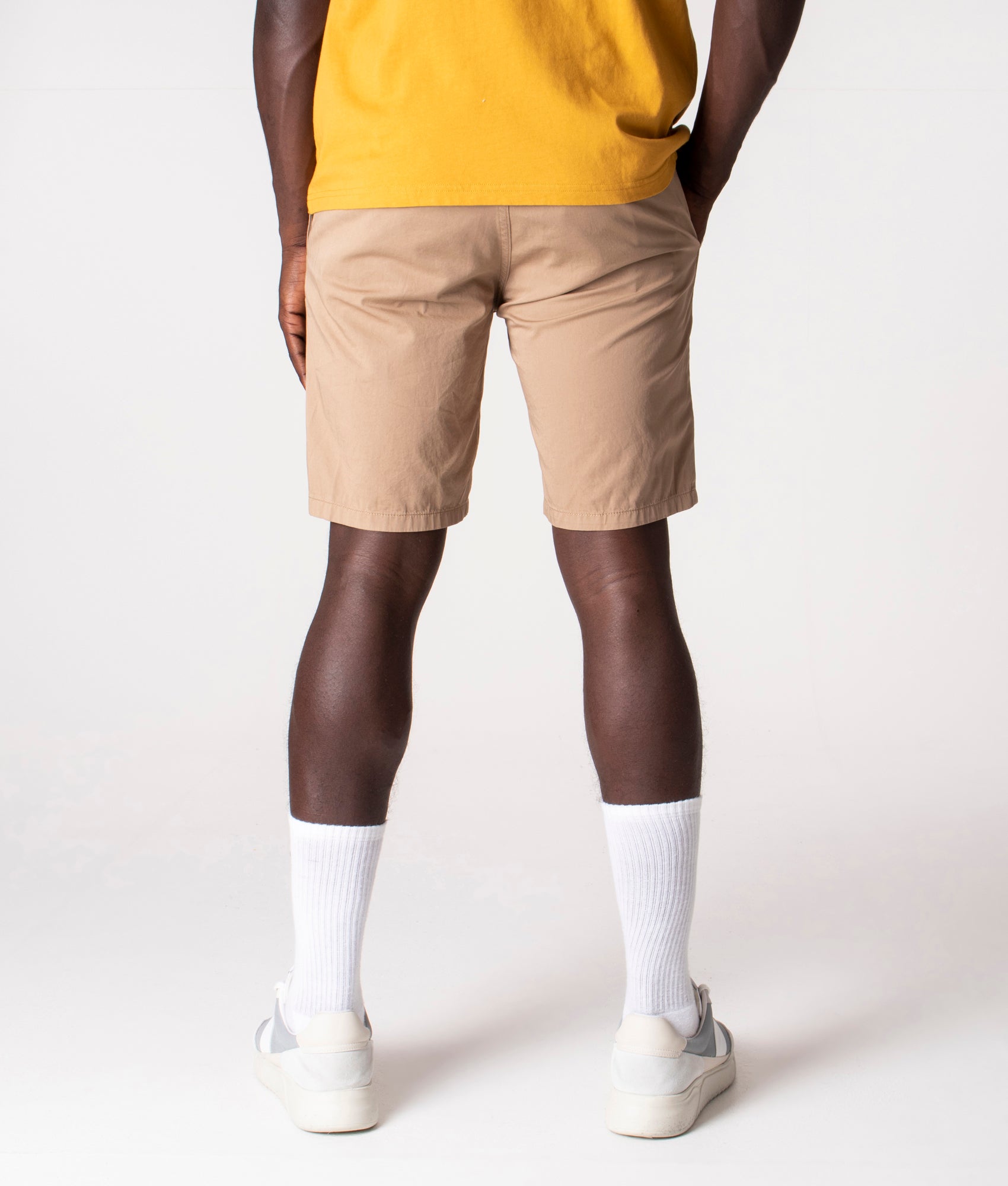 Aros-Light-Twill-Chino-Shorts-Utility-Khaki-Norse-Projects-EQVVS
