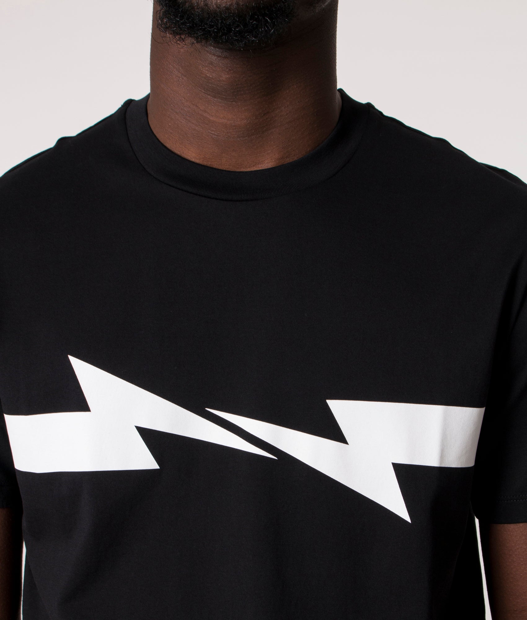 Slim-Ft-Horizontal-Bolt-Print-T-Shirt-Black/White-Neil-Barrett-EQVVS