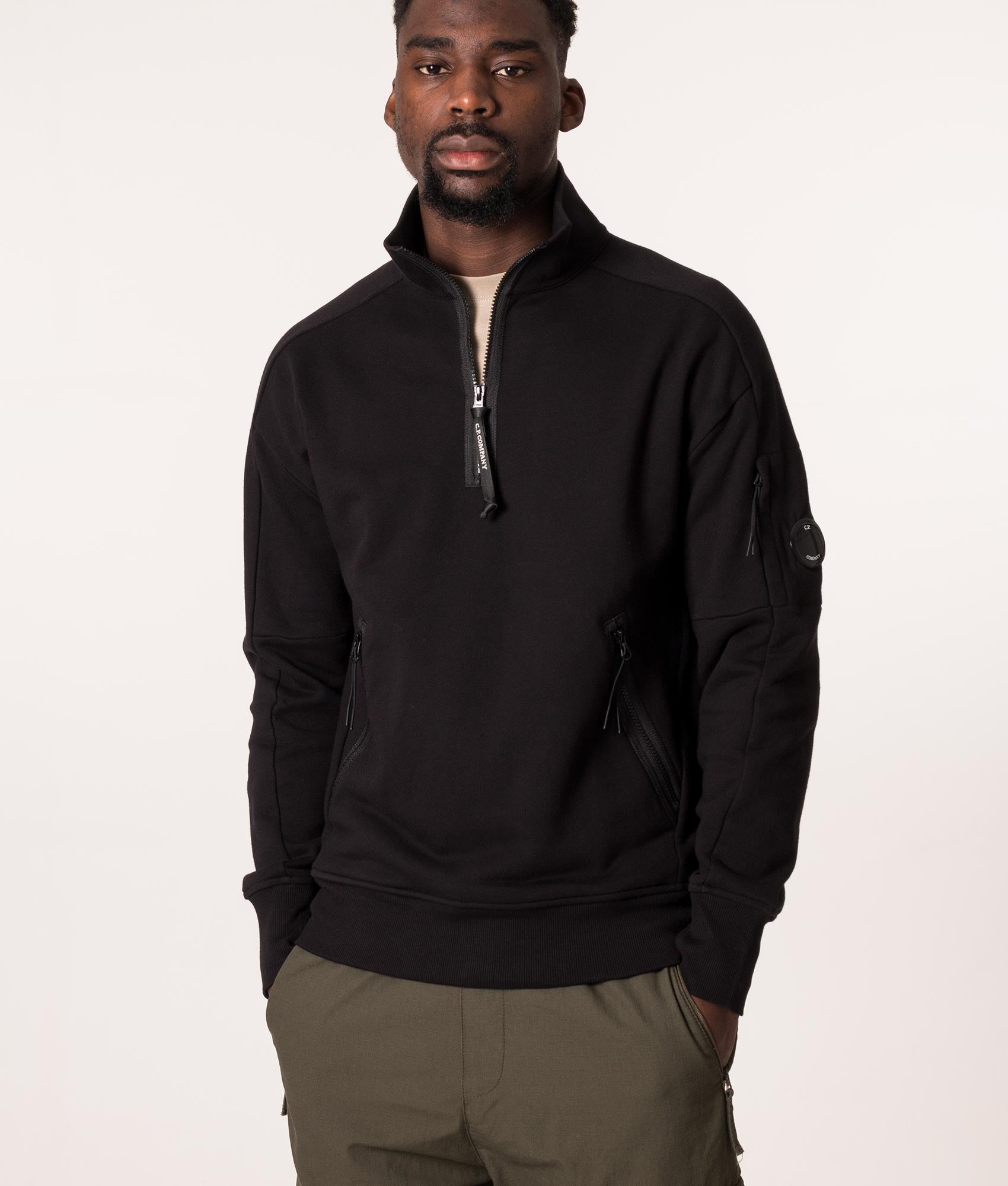 Quarter-Zip-Diagonal-Raised-Fleece-Sweatshirt-Black-C.P.-Company-EQVVS