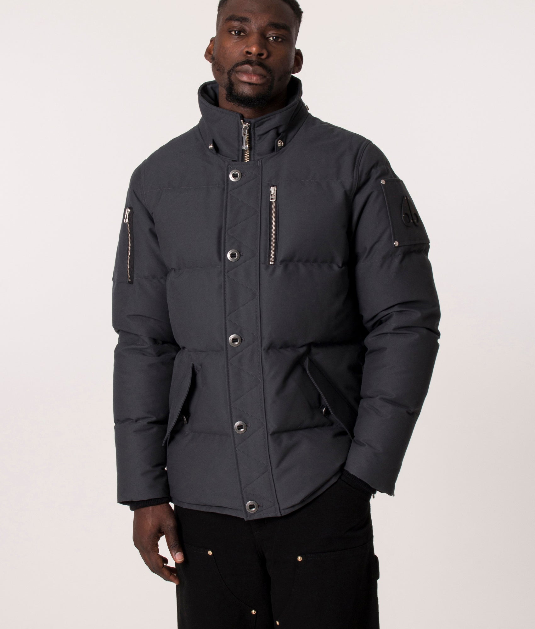 Slim-Fit-OriGinal-3Q-Jacket-Granite-W/Blk-Moose-Knuckles-EQVVS