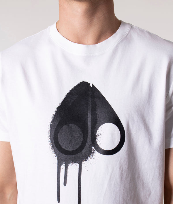 【MOOSE KNUCKLES】Augustine Short Sleeve T-Shirt/追跡可能 Moose Knuckles Augustine White T-Shirt – Puffer Reds