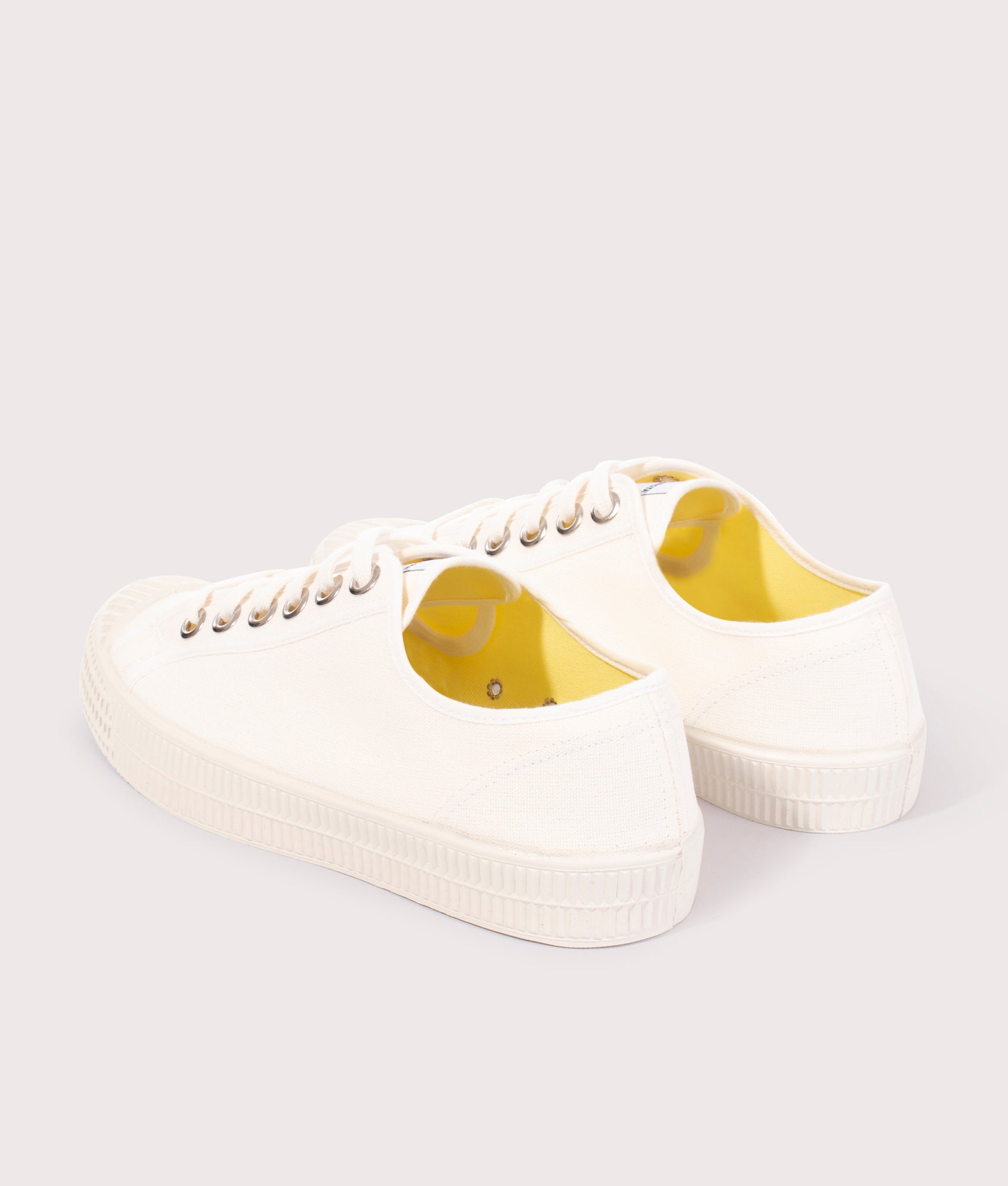 Star-Master-White-Novesta-EQVVS