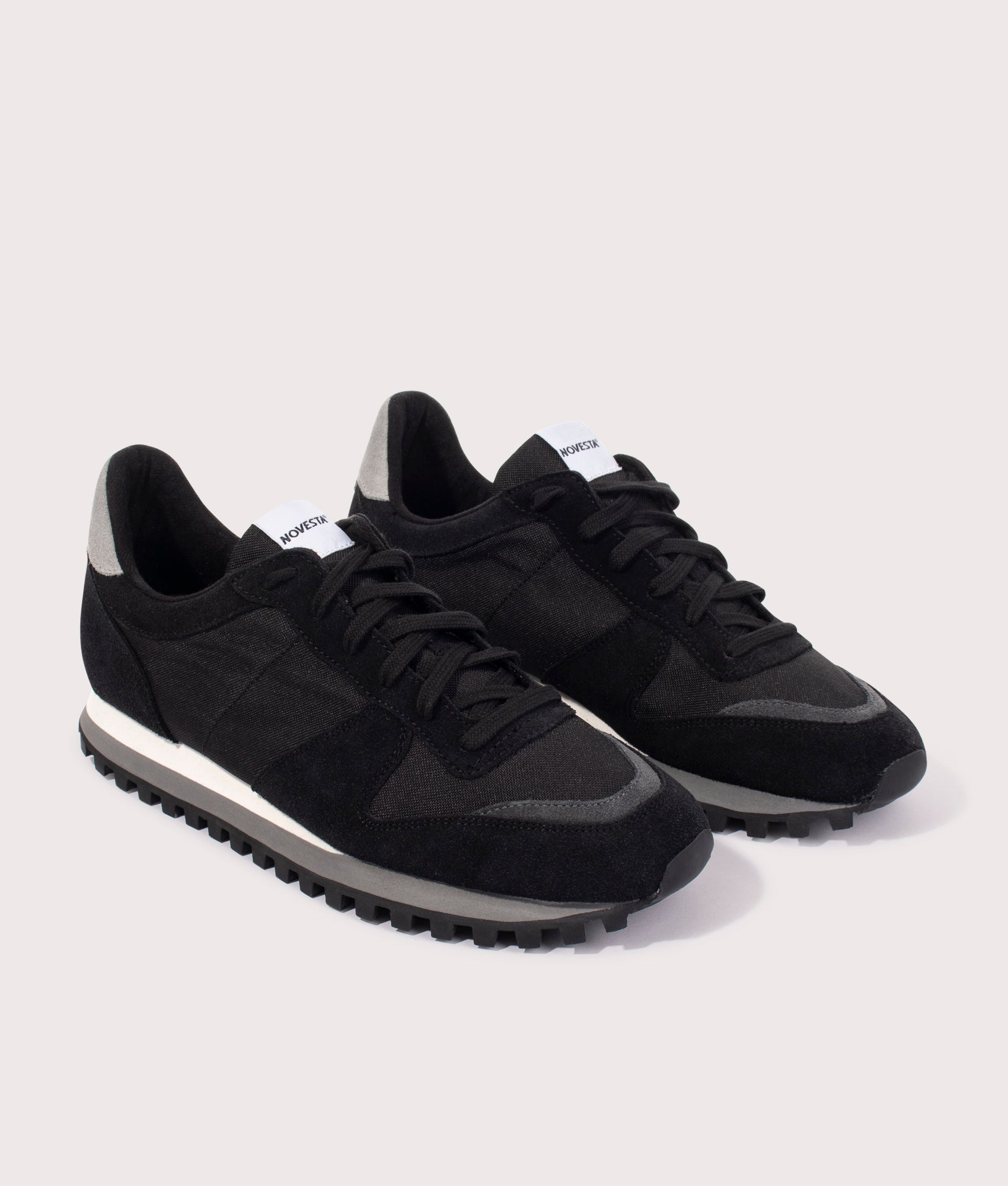 Marathon-Trail-Black-Novesta-EQVVS
