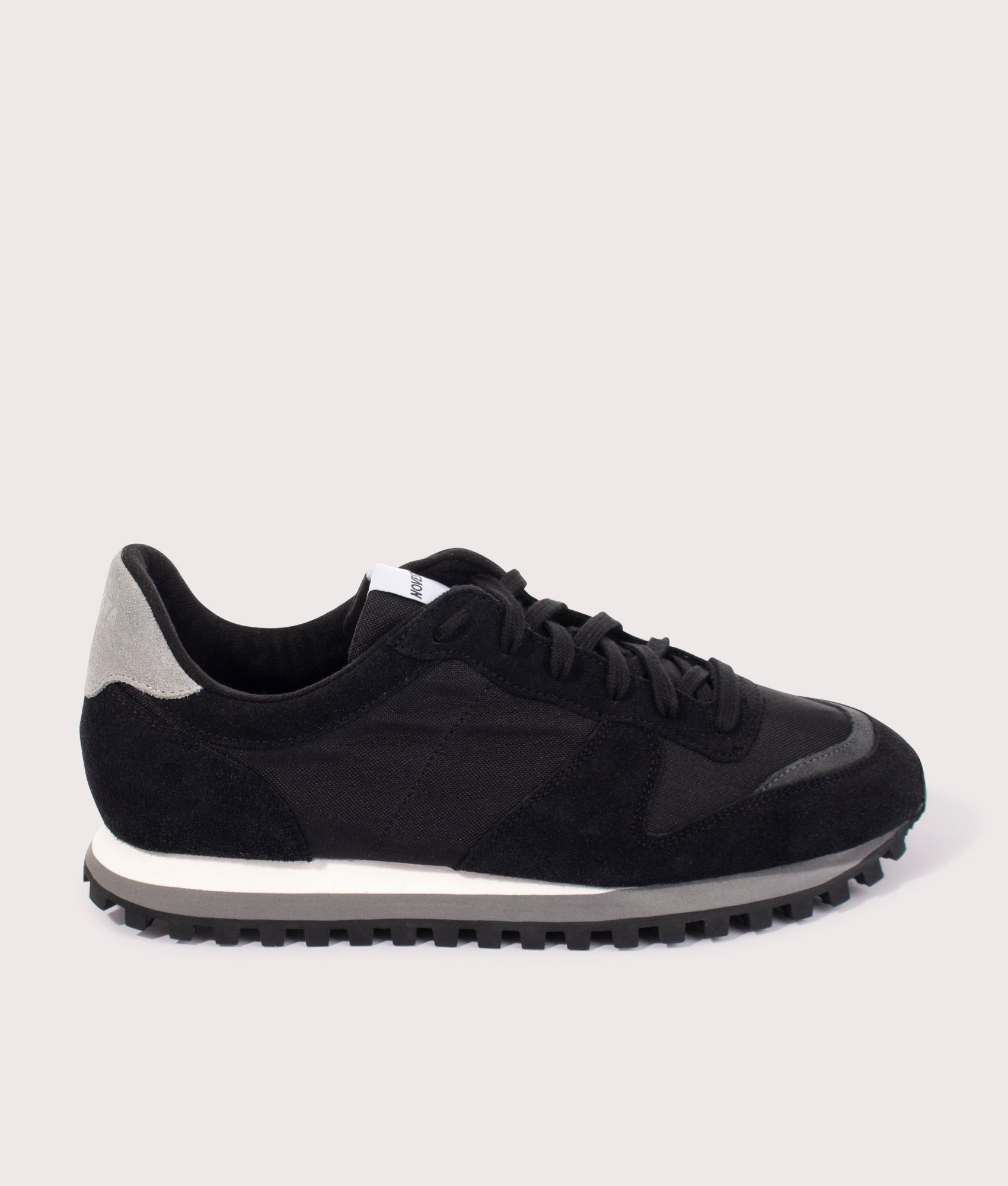 Marathon-Trail-Black-Novesta-EQVVS