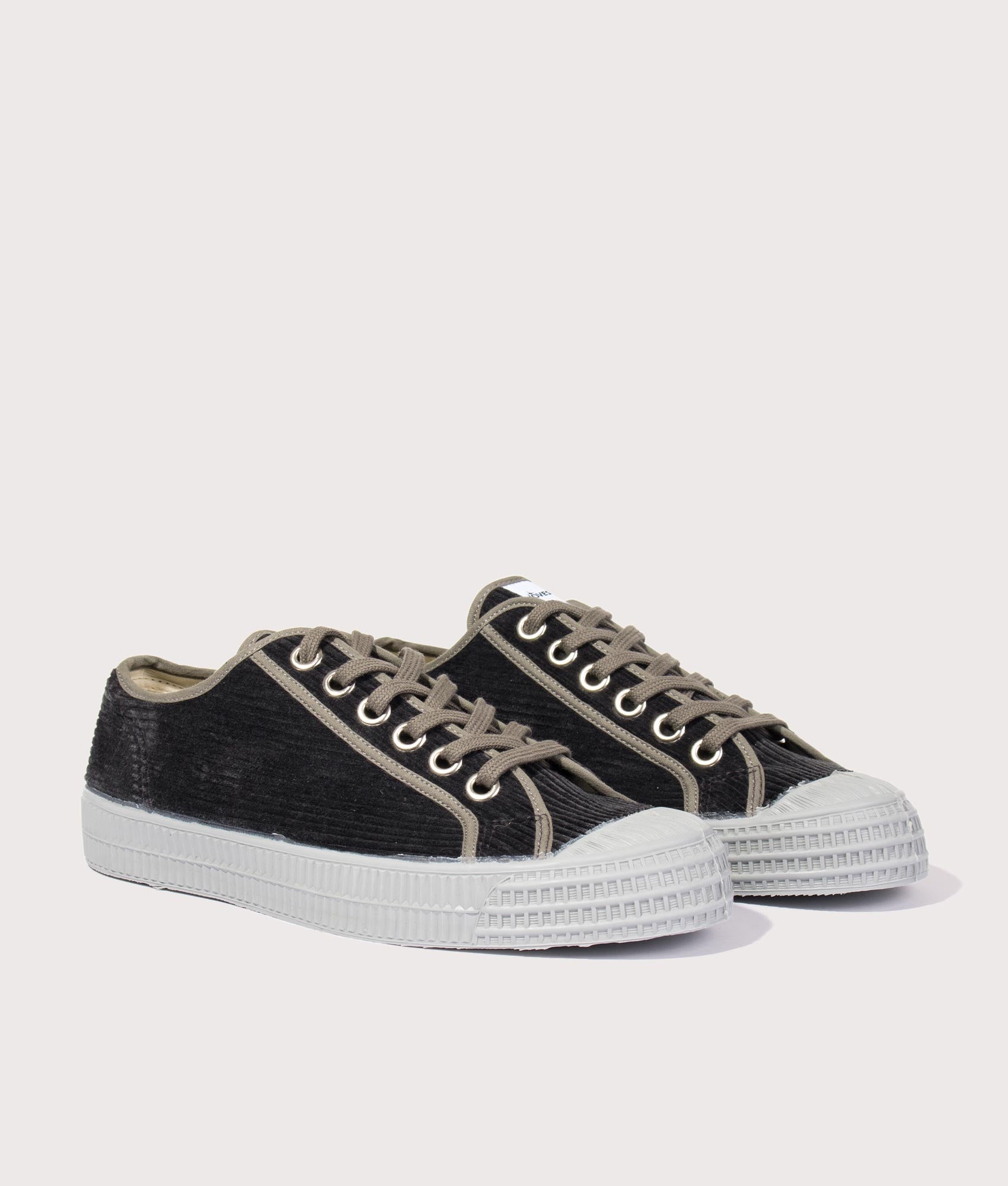 Novesta Corduroy Star Master in Grey, EQVVS.