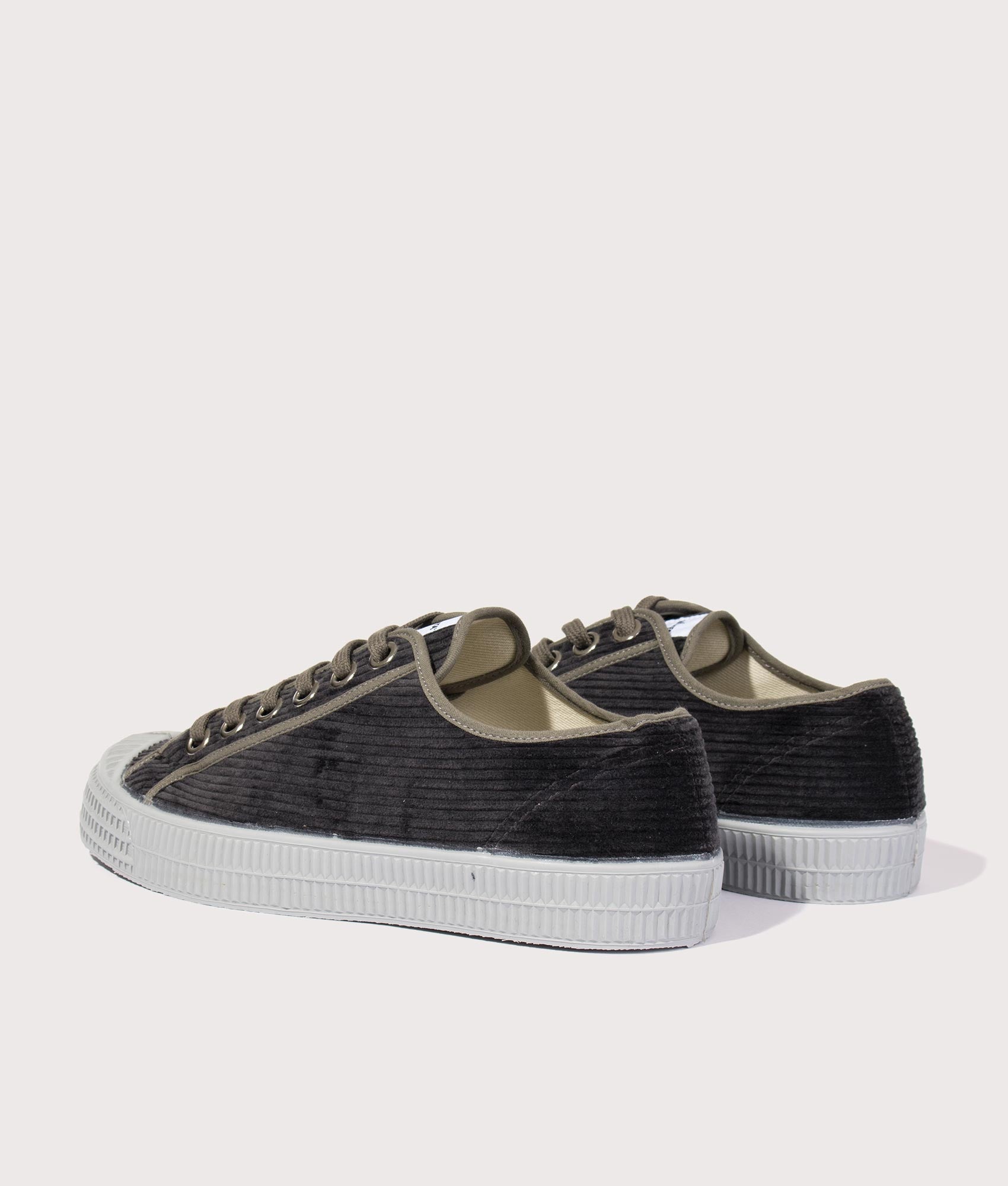 Novesta Corduroy Star Master in Grey, EQVVS.