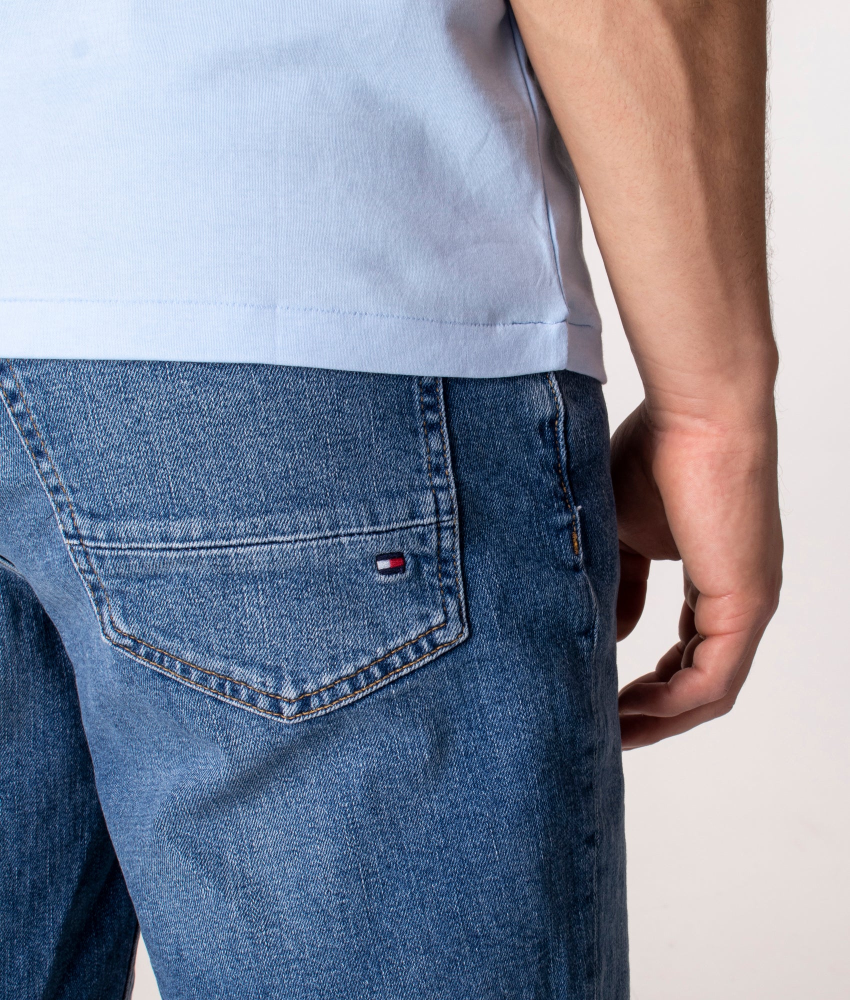 Regular-Fit-Faded-Brooklyn-Denim-Shorts-Boston-Indigo-Tommy-Hilfiger-EQVVS