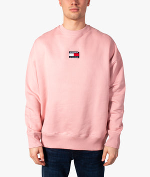 Relaxed-Fit-Tommy-Badge-Sweatshirt-Broadway-Pink-Tommy-Jeans-EQVVS 