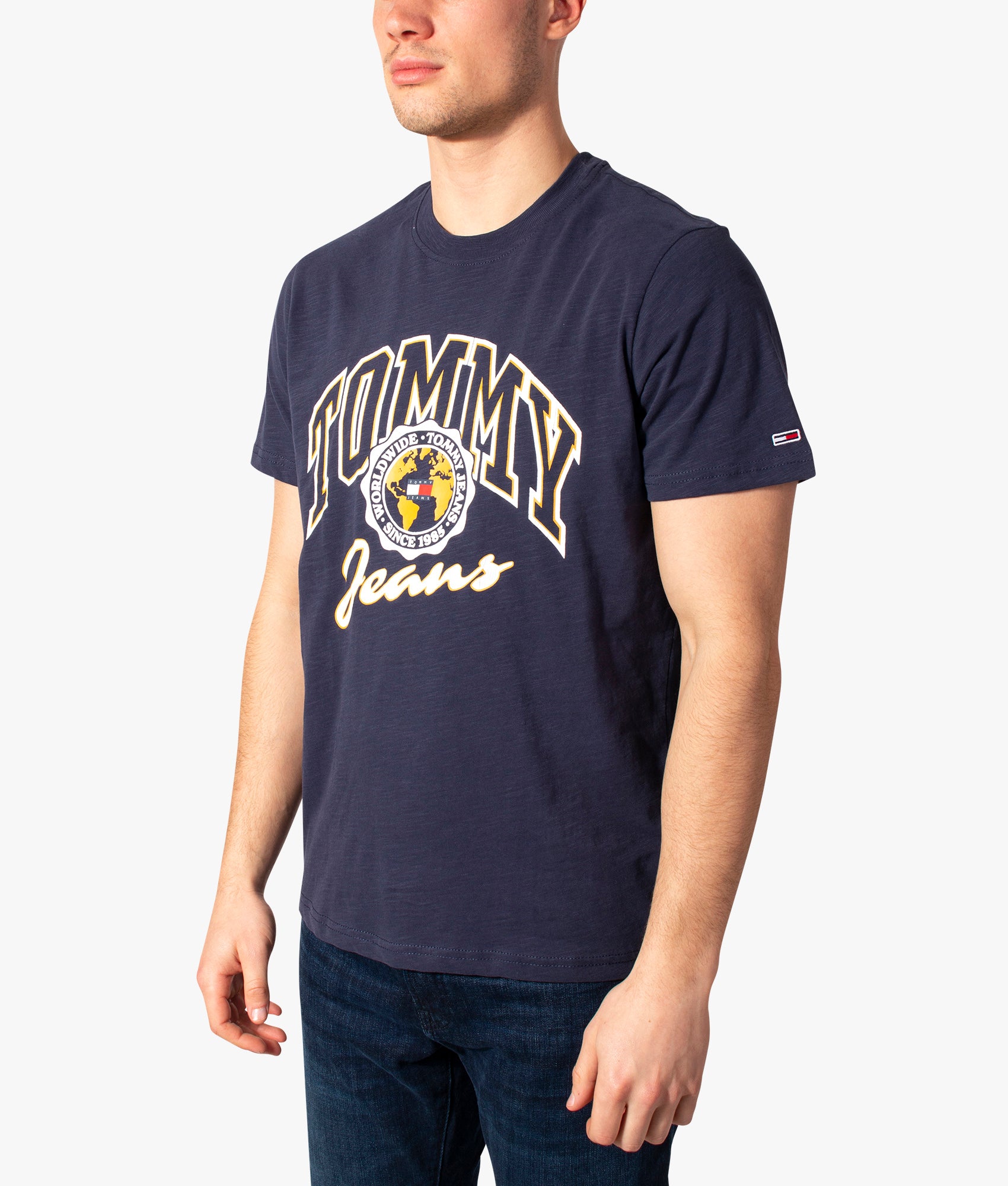 Bold-College-Graphic-Short-Sleeve-T-Shirt-Twilight-Navy-Tommy-Jeans-EQVVS