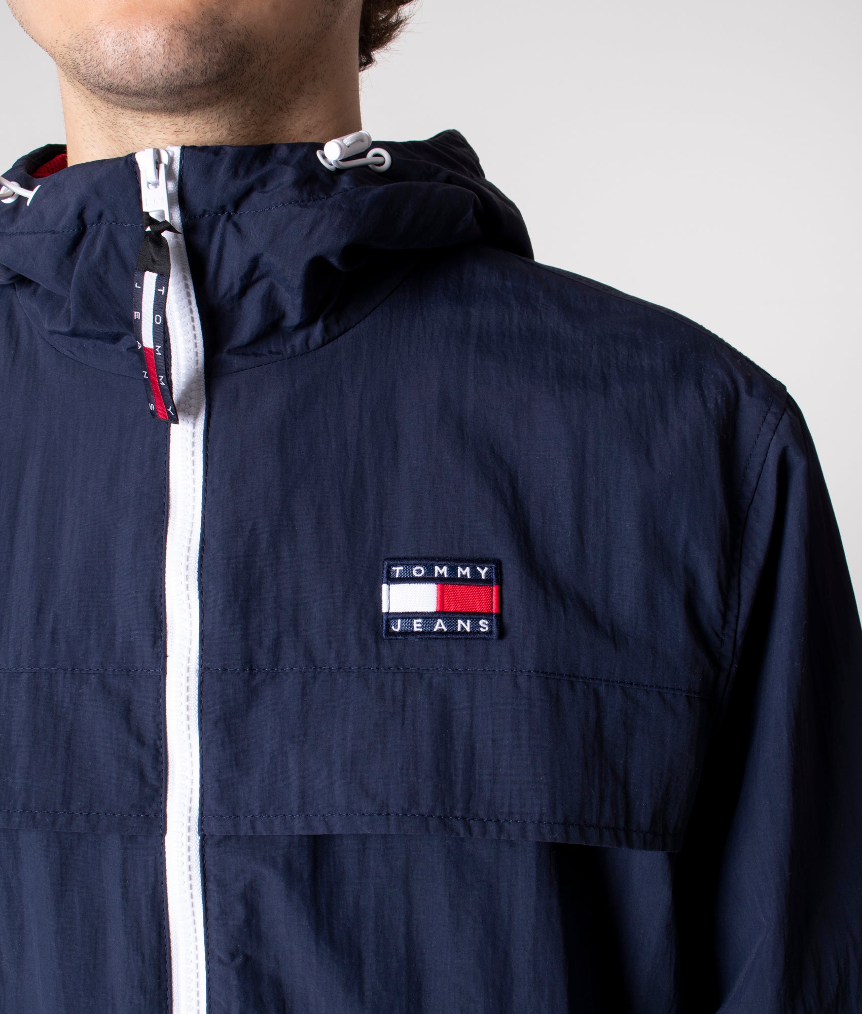 Chicago-Windbreaker-Jacket-Twilight-Navy-Tommy-Jeans-EQVVS 