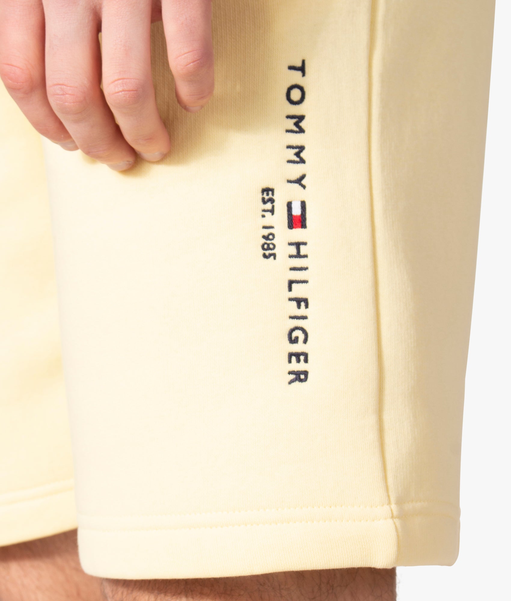 Logo-Sweat-Shorts-Lemon-Twist-Tommy-Hilfiger-EQVVS