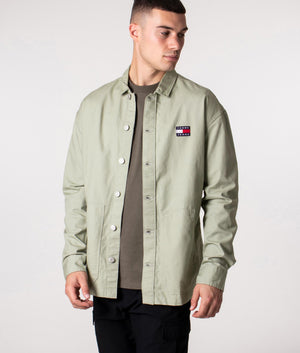 Relaxed-Fit-Twisted-Flag-Logo-Overshirt-Faded-Willow-Tommy-Jeans-EQVVS