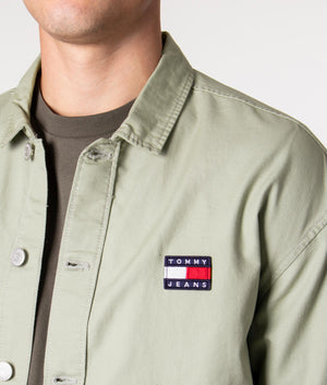 Relaxed-Fit-Twisted-Flag-Logo-Overshirt-Faded-Willow-Tommy-Jeans-EQVVS