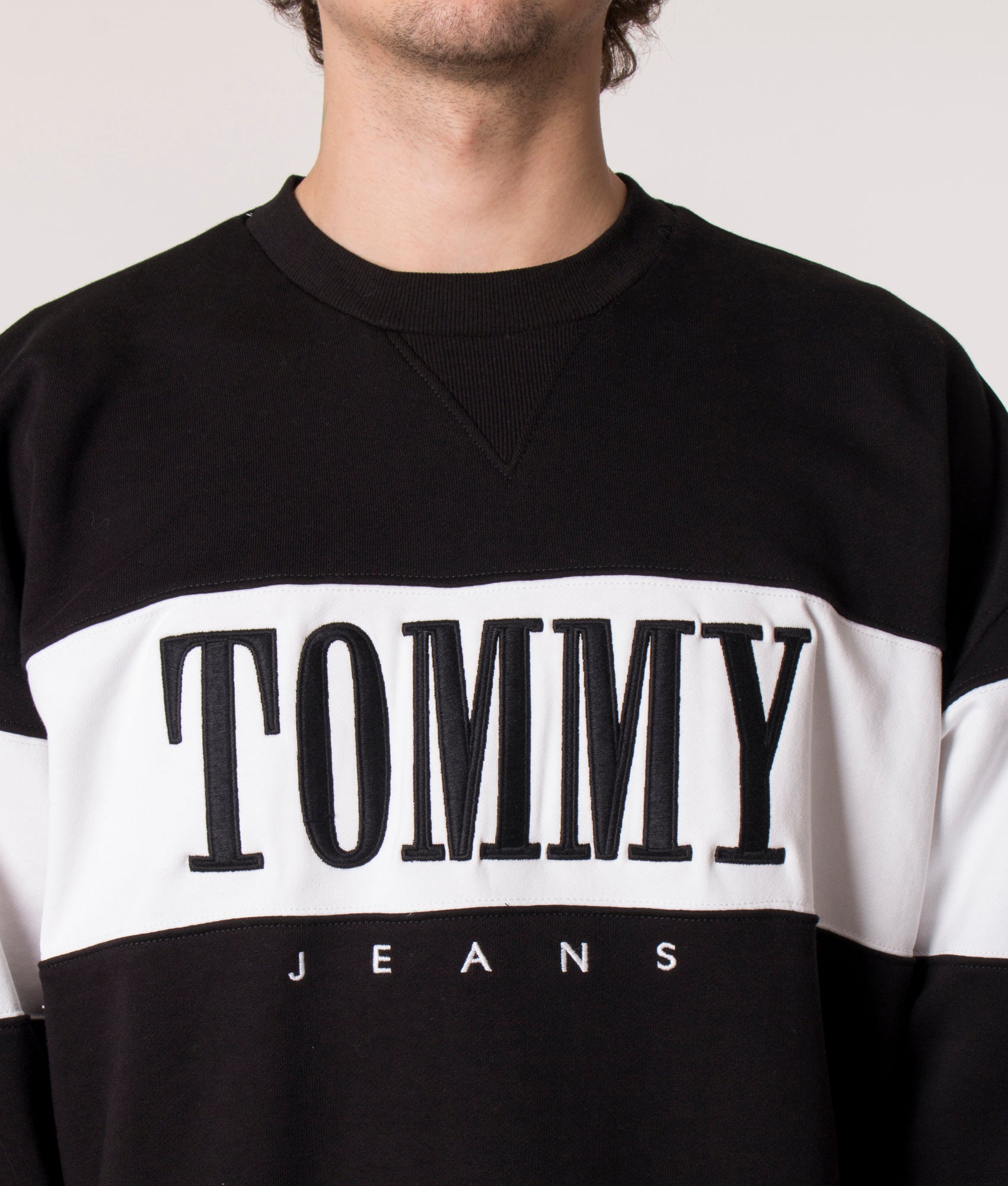 Authentic-Colour-Blocked-Sweatshirt-Black-Tommy-Jeans-EQVVS