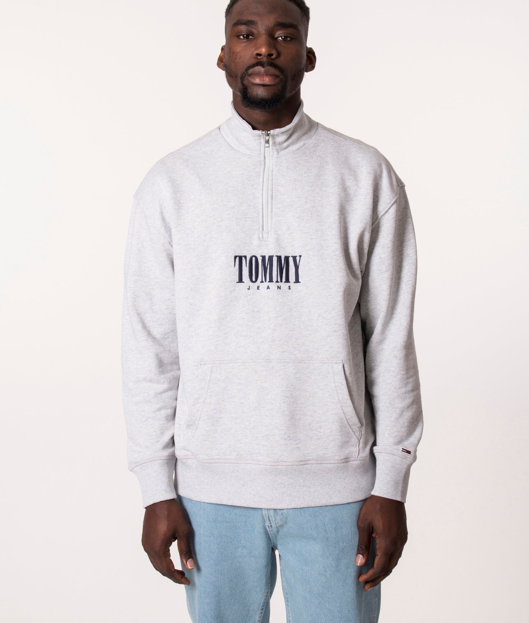Relaxed-Fit-Quarter-Zip-Authentic-Sweatshirt-Silver-Grey-Heather-Tommy-Jeans-EQVVS