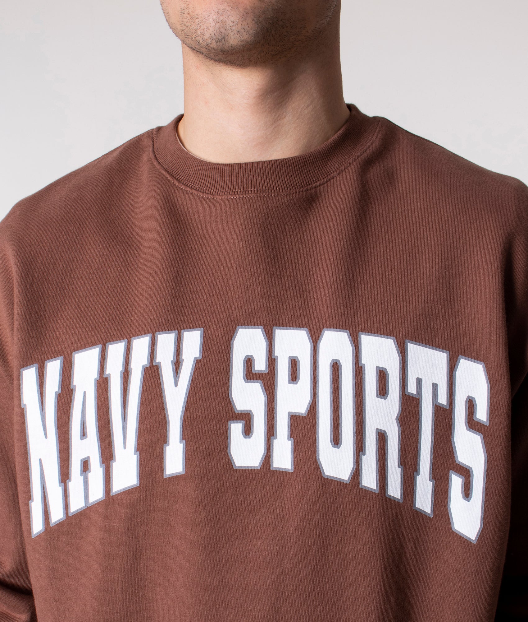 Relaxed-Fit-Navy-Sports-Arch-Logo-Sweatshirt-Red-Brown-Uniform-Bridge-EQVVS